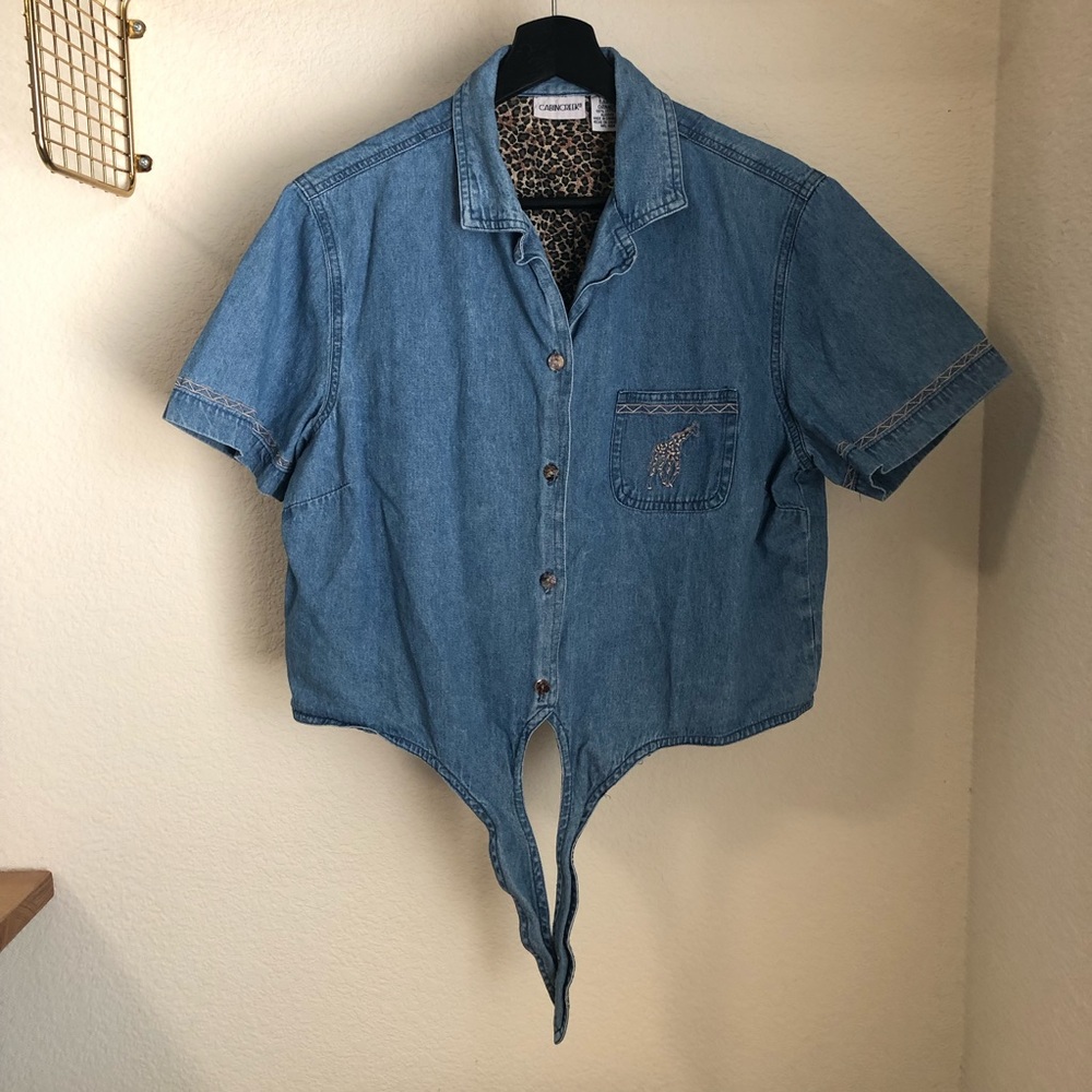 Cabin Creek Cotton Buttoned Denim Crop Top Front Tie Large Giraffe & Geometric